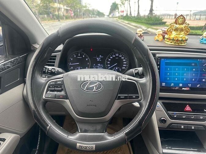 Hyundai Elantra GLS MT 2016 1.6 MT - odo 80.000 Km