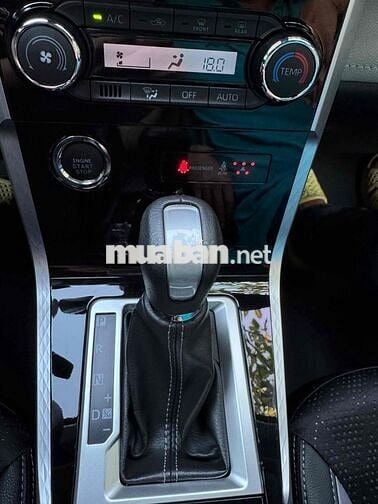 Toyota Veloz 2024 Top 9000 km