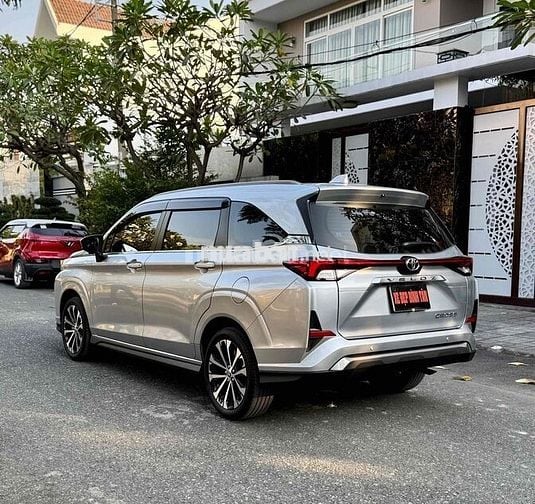 Toyota Veloz 2024 Top 9000 km