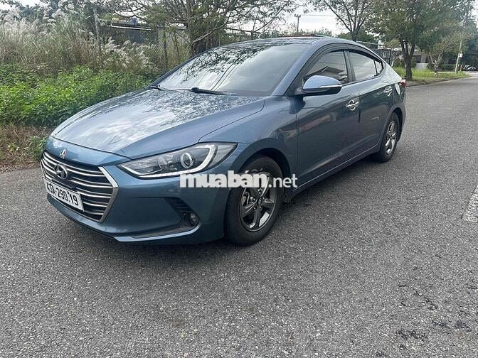 Hyundai Elantra GLS MT 2016 1.6 MT - odo 80.000 Km