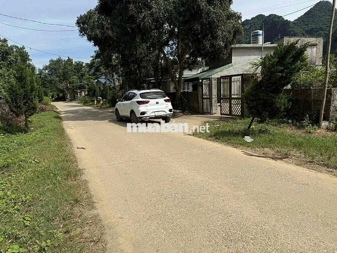 Cần bán đất diện tích 517,5m có 300m thổ cư. Sổ đỏ chính chủ