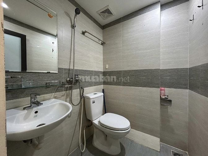 Cho thuê nhà mặt phố Trung Phụng, Quận Đống Đa