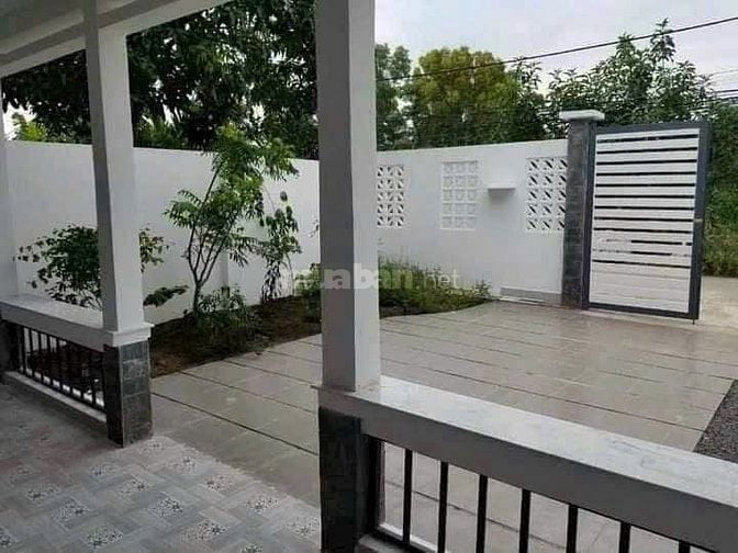 Mình chính chủ cần bán nhà 6m3x21m: công nhận 116 ,5m2,đường 6m xe oto