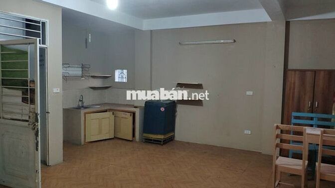 Phòng 40m2 khép kín thoáng mát khu 7,2 Vĩnh Phúc, đường Bưởi