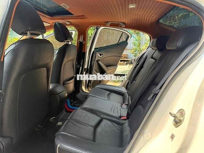 MAZDA 3 2018 luxury BẢO HÀNH 1 NĂM HỖ TRỢ VAY 65%