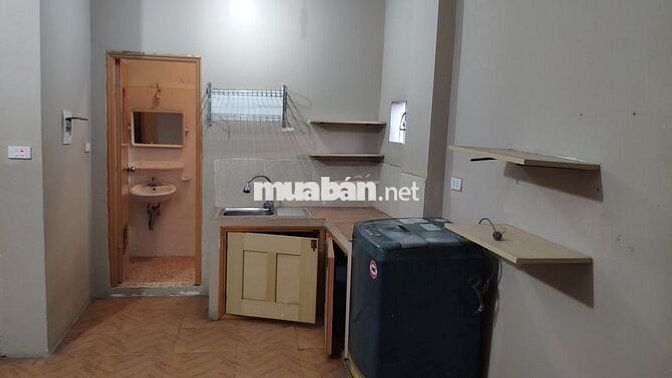 Phòng 40m2 khép kín thoáng mát khu 7,2 Vĩnh Phúc, đường Bưởi