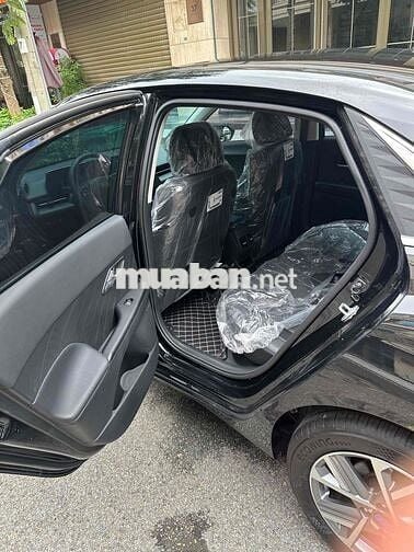 Hyundai Accent 2025 như xe mới giá 258 triệu