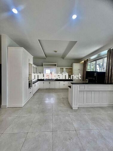 Cho Thuê Biệt Thự DT 800m2 Có Hồ Bơi Riêng Biệt Wiw Sông Sài Gòn