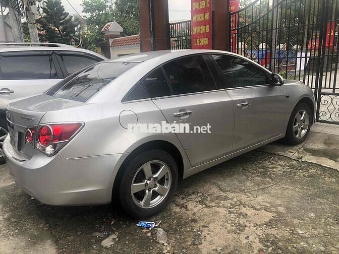 Chevrolet Cruze 2011 LS Bạc