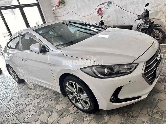 Hyundai Elantra 2019 2.0AT - 55000 km