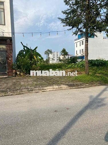 BÁN LÔ GÓC 204M SÁT VÀNH ĐAI CÔNG NGHỆ CAO HÒA LẠC Giá chỉ từ 3.4 TỶ Đ