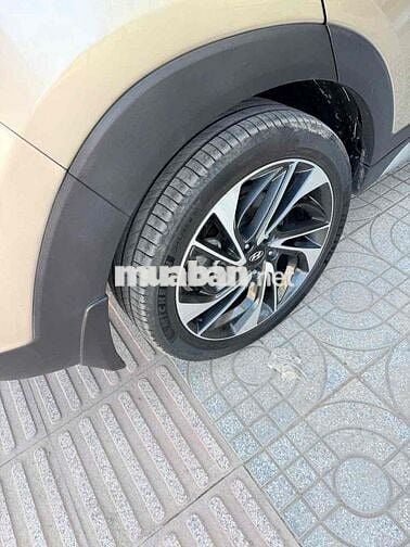 Hyundai Tucson 2019 1.6 AT Turbo - 88000 km