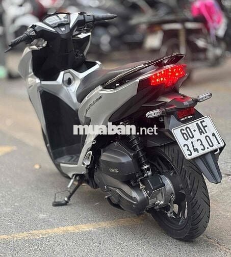 Bán Vario 150 Màu Bạc Porsche