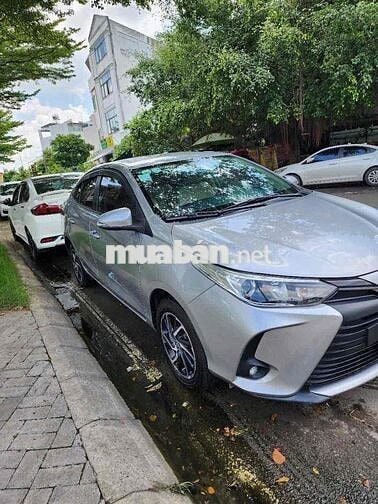 Toyota Vios 2021 Bạc 5 chỗ