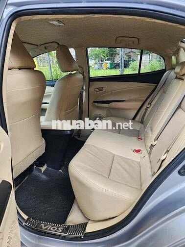 Toyota Vios 2021 Bạc 5 chỗ
