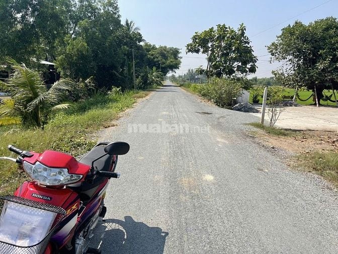 ĐẤT THỔ 380m2 - SÁT TL 839- NGANG 10m- ĐỨC HUỆ