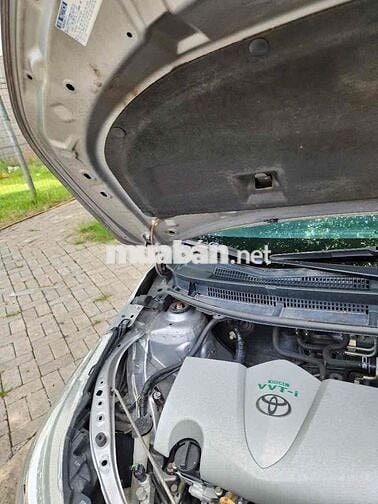 Toyota Vios 2021 Bạc 5 chỗ