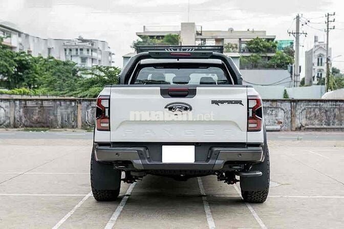 Ford Raptor 2024 Trắng 1 vạn km