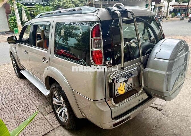 Ford Everest 2010 2.5L 4x2 AT - 146000 km