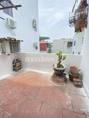 Bán nhà chính chủ ngõ 268 ngọc thuỵ ( tổ 27 ) 