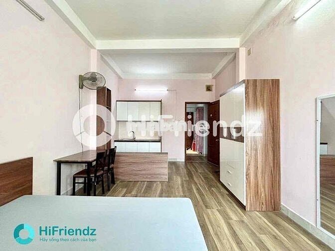 STUDIO RỘNG RÃI TÁCH BẾP FULL NỘI THẤT ĐIỆN NƯỚC GIÁ RẺ Ở NGÃ TƯ 4 XÃ