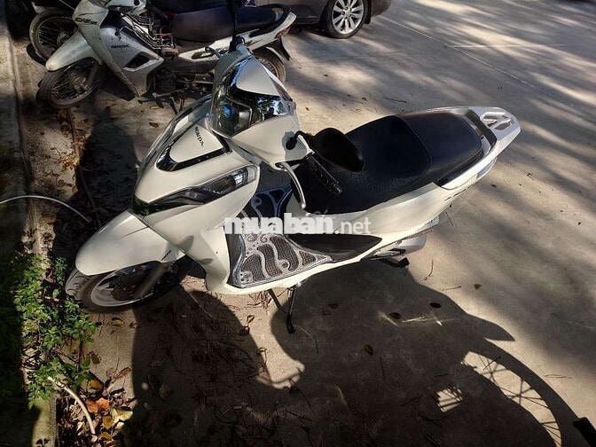 Honda Lead 2022 4 van Trắng