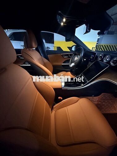 Mercedes-Benz C200 Plus Đen