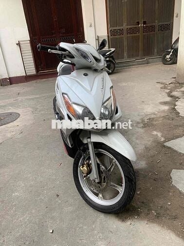 Xe Yamaha Luvias RS 125cc màu trắng