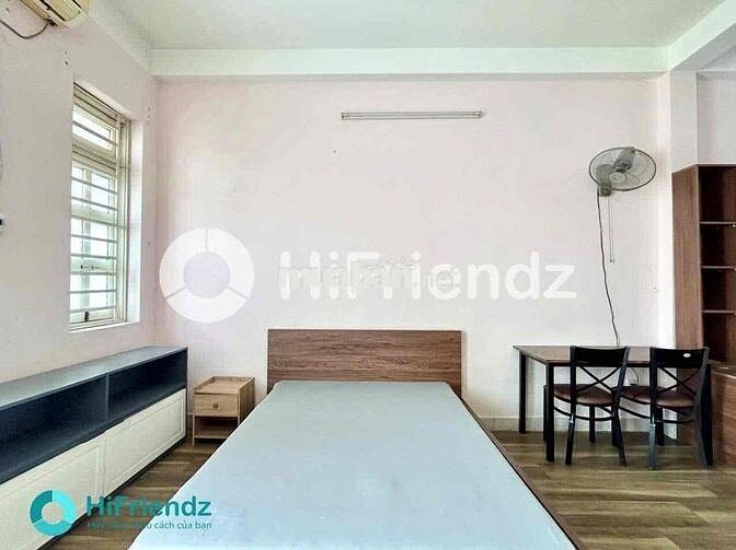 STUDIO RỘNG RÃI TÁCH BẾP FULL NỘI THẤT ĐIỆN NƯỚC GIÁ RẺ Ở NGÃ TƯ 4 XÃ