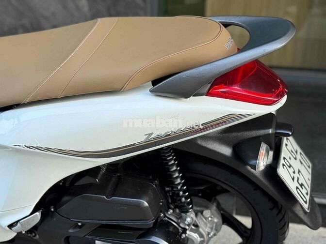 Yamaha Janus Smartkey Limited 2023 Trắng