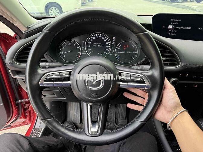 Mazda 3 2021 1.5AT Deluxe - mẫu quá đẹp - Giá mềm