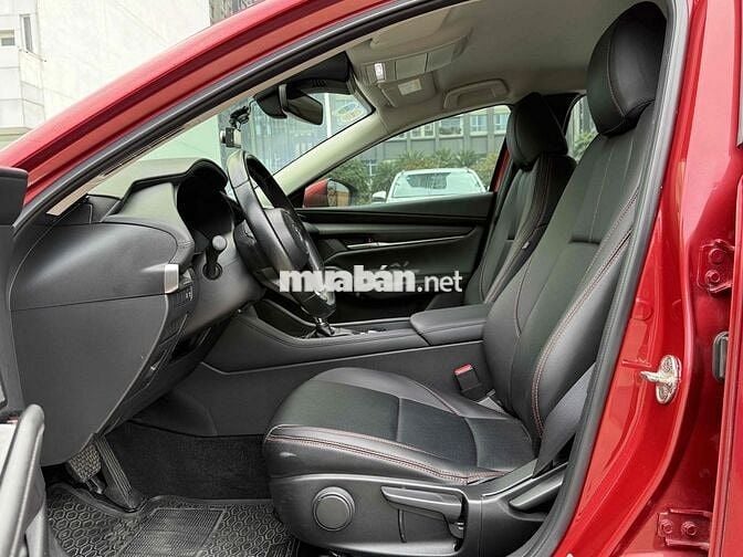Mazda 3 2021 1.5AT Deluxe - mẫu quá đẹp - Giá mềm