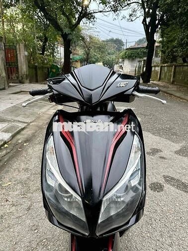 AB 125 2013 xe đẹp máy êm 15tr500 ***