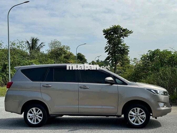 innova 2018 E MT đi 9v