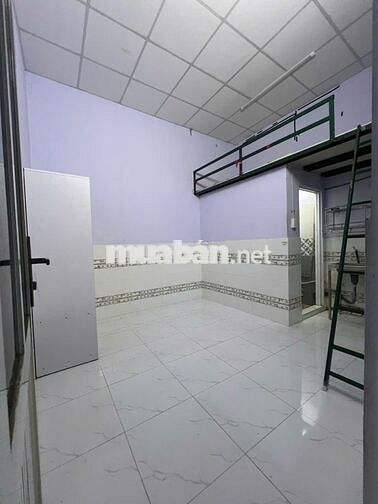 CHÍNH CHỦ CHO THUÊ - PHÒNG LẦU 1 CÓ GÁC - 385 CHIẾN LƯỢC,BÌNH TRỊ ĐÔNG