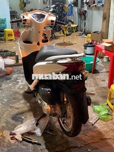 Honda Vision màu Trắng