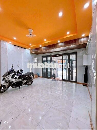 NHÀ 3 PHÒNG NGỦ - HẺM 28 MẬU THÂN