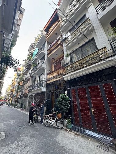 BÁN NHÀ SÀI ĐỒNG PHÂN LÔ CÁN BỘ Ô TÔ VÀO NHÀ 