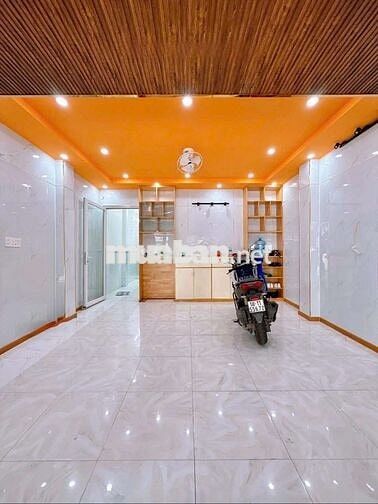 NHÀ 3 PHÒNG NGỦ - HẺM 28 MẬU THÂN