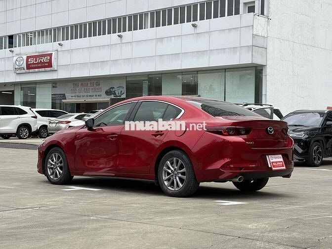 Mazda 3 2021 1.5AT Deluxe - mẫu quá đẹp - Giá mềm