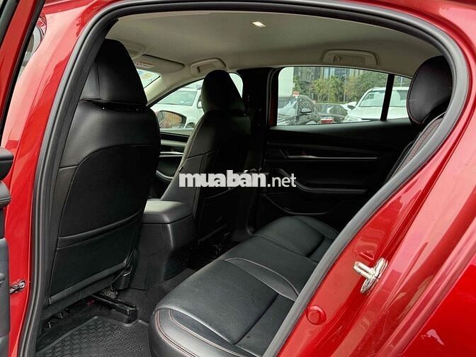 Mazda 3 2021 1.5AT Deluxe - mẫu quá đẹp - Giá mềm