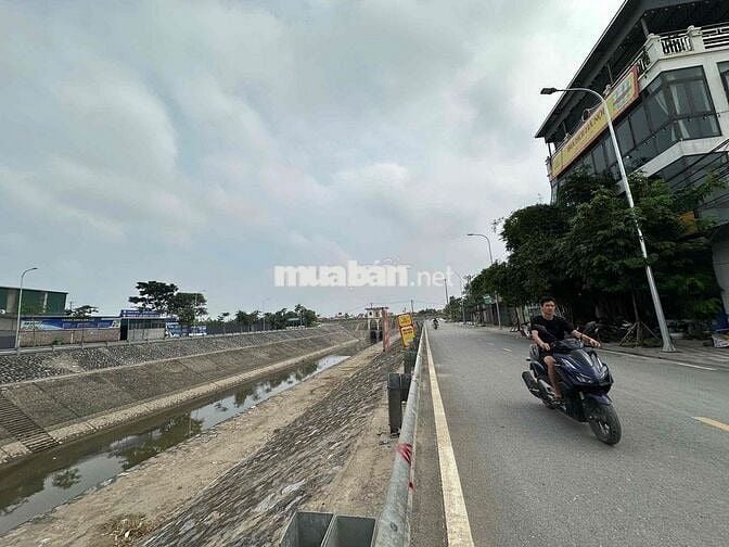 NHÔ 4 ĐỒNG-VỊ TRÍ KIM CƯƠNG GIỮA THÀNH PHỐ VEN SÔNG-ĐẤT FULL THỔ CƯ- G