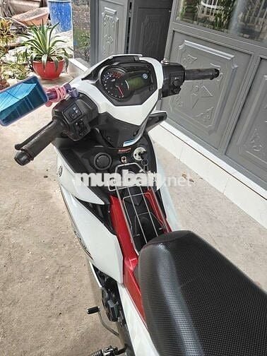 Xe chính chủ mình cần bán nguyên zin áo dán keo