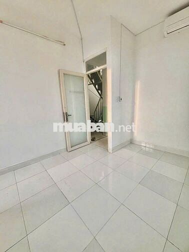 CÓ CỬA SỔ TRỜI - KẾ BÊN ĐH CÔNG THƯƠNG - GẦN AEON TÂN PHÚ