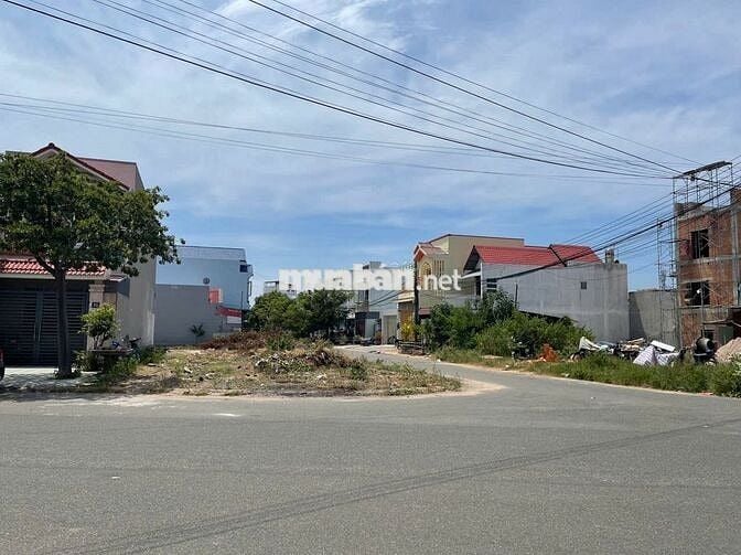 Góc 2 mặt tiền Nguyễn Văn Linh TP.Phan Thiết 162m2(7mx30m) Full thổ cư