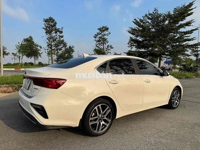 Kia Cerato 2021 1.6 AT LUXURY - 62000 km