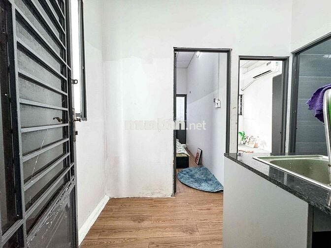 Căn Hộ cho thuê 2 phòng ngủ+ban công Tân Phú