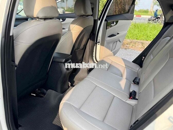 Kia Cerato 2021 1.6 AT LUXURY - 62000 km