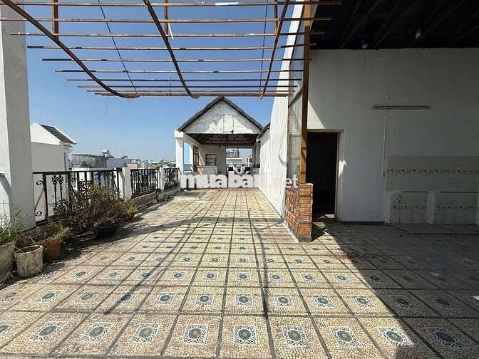 BIỆT THỰ 10X24M 1 TRỆT 2 LẦU RỘNG RÃI THÔNG THOÁNG