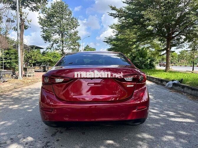 Mazda 3 2016 1.5 AT Sedan - 100000 km